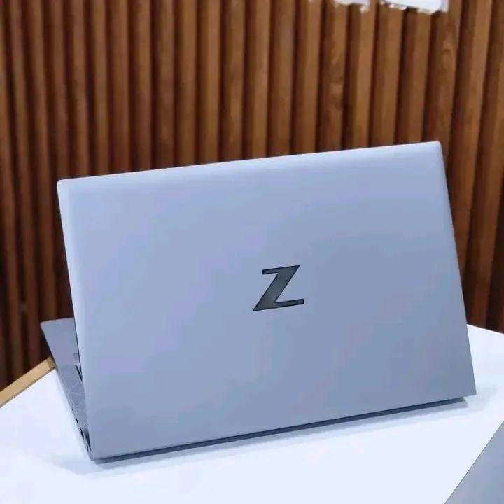 * ⭐️⭐️En promotion : * HP ZBOOK Firefly  14 G7 🇺🇸*