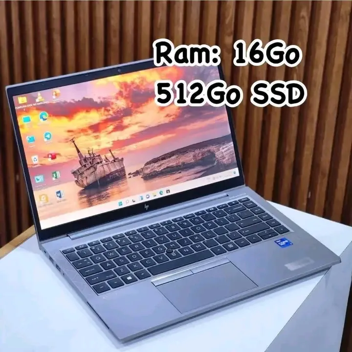 * ⭐️⭐️En promotion : * HP ZBOOK Firefly  14 G7 🇺🇸*