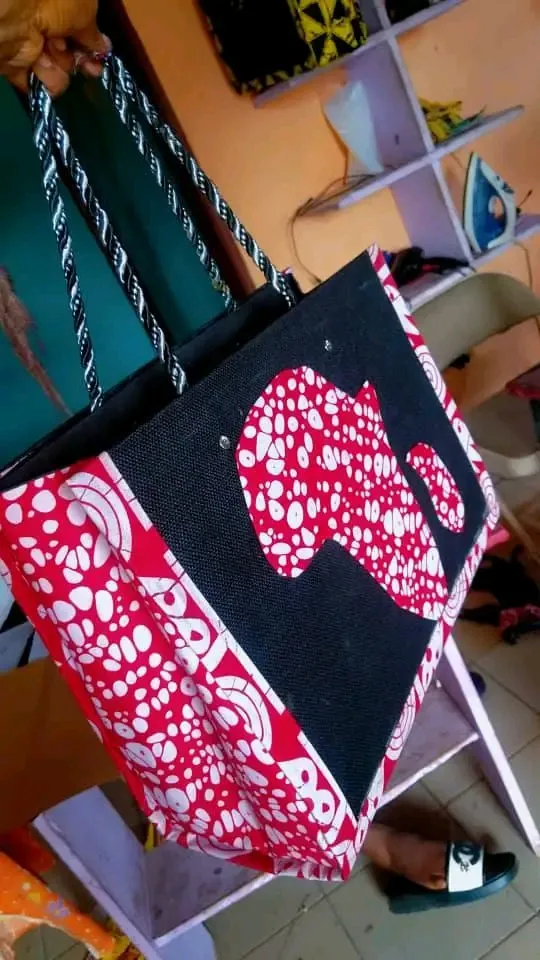 💖 À toutes les mamans, à toutes les femmes… ce sac est un hommage.