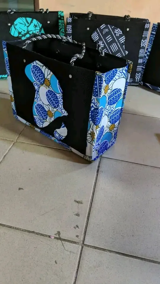 💖 À toutes les mamans, à toutes les femmes… ce sac est un hommage.