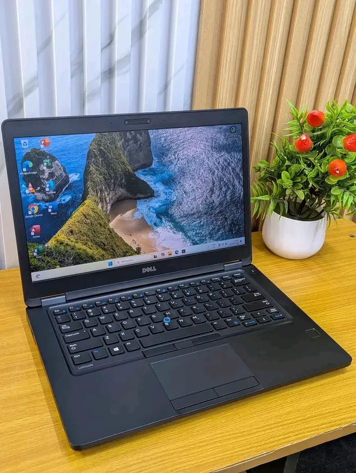 Image de Dell latitude 5480, Ultra Slim,