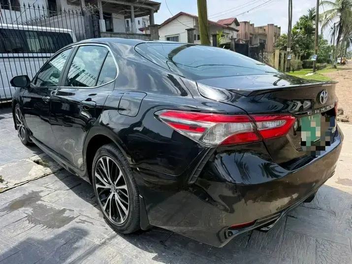 2019 TOYOTA CAMRY  OCCASION EUROPE